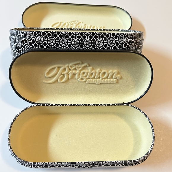 Brighton Sunglasses Case Tin metal set of 2 case Black & White 6,5” - Picture 7 of 9